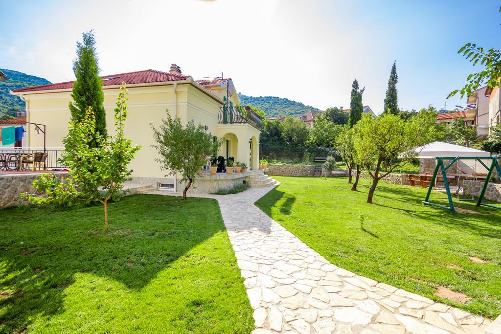 Apartment Barbina Kastelina Sveti Juraj Exterior photo